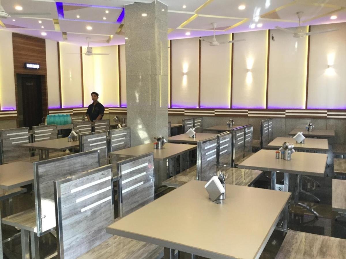Hotel Aaram Umargam Exterior photo