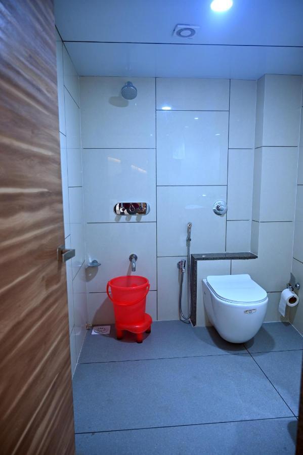 Hotel Aaram Umargam Exterior photo